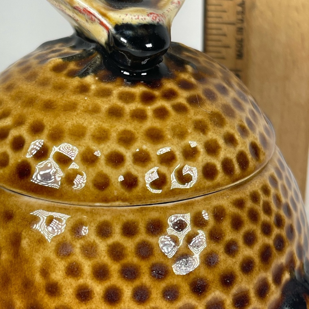 Vintage Arnel’s 1970s ceramic‎ honey jar 2 piece bee top kitchen honey comb jar - Picture 12 of 14